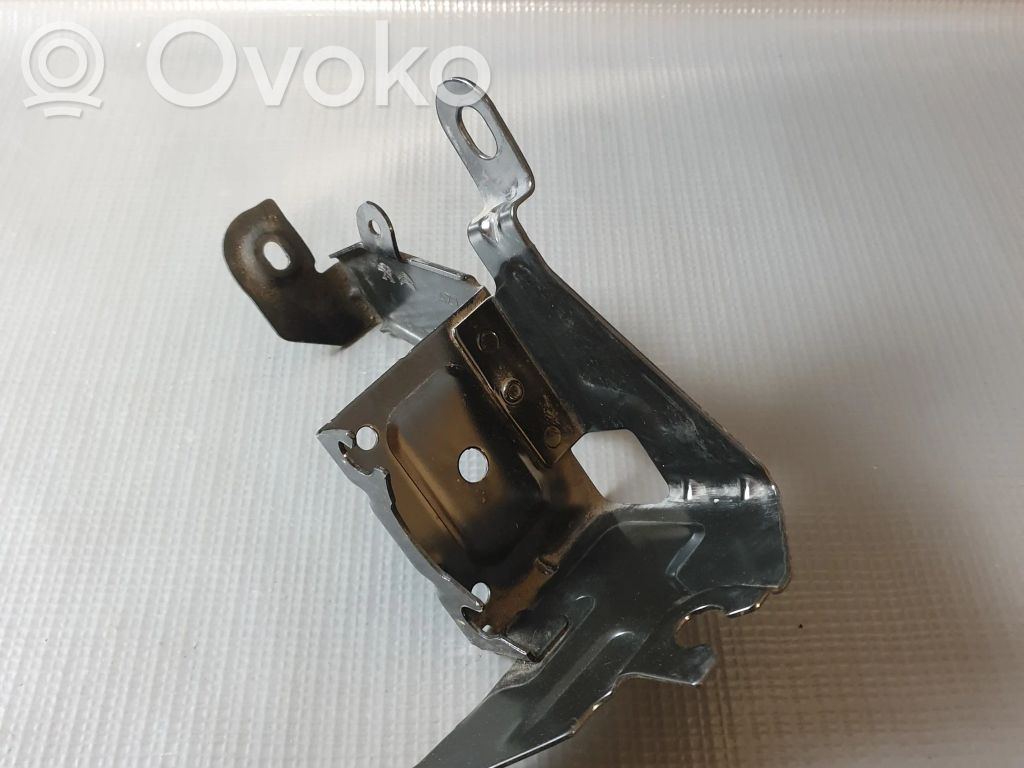 Peugeot Traveller ABS pump bracket 