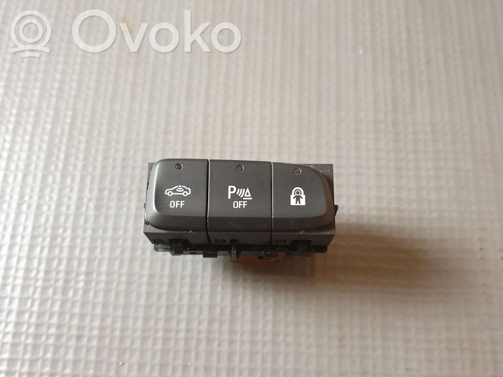 Opel Mokka B Un conjunto de interruptores 
