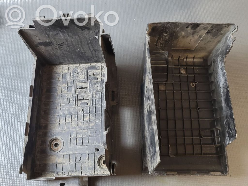 Peugeot 208 I Drošinātāju bloks 