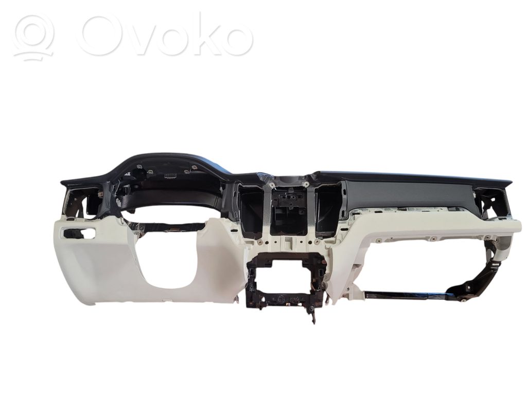 Volvo XC60 Panelis 