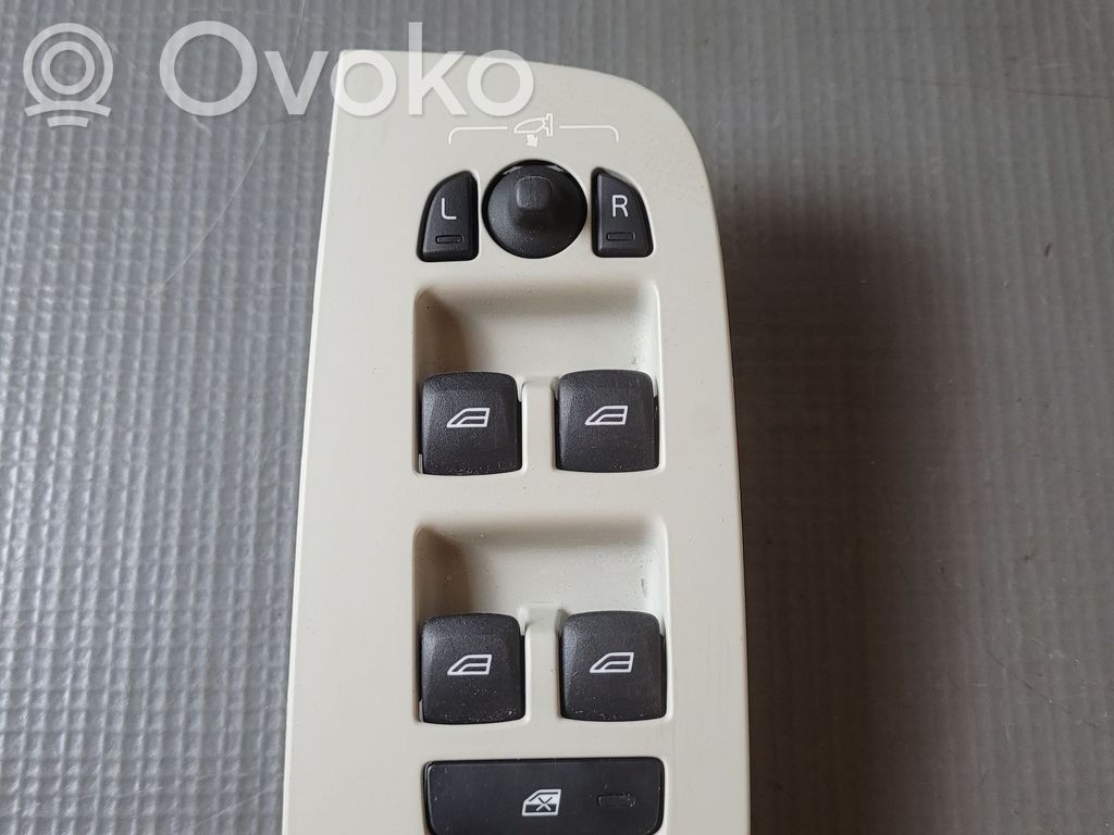Volvo XC60 Electric window control switch 