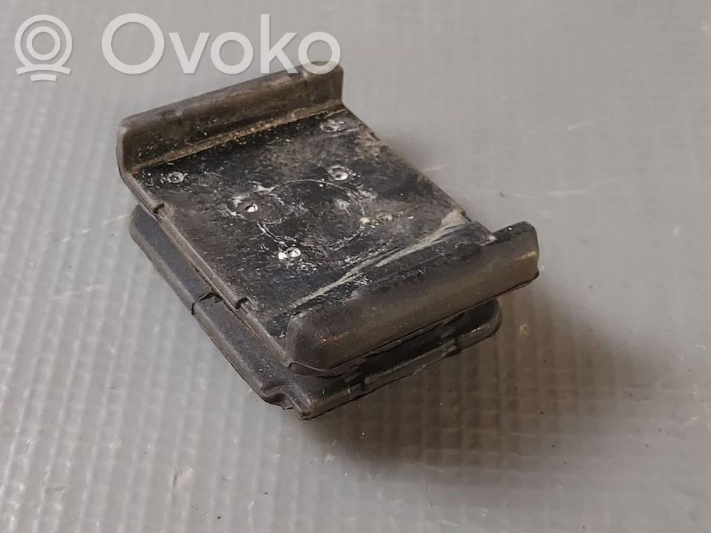 Volvo XC60 Rear coil spring rubber mount 