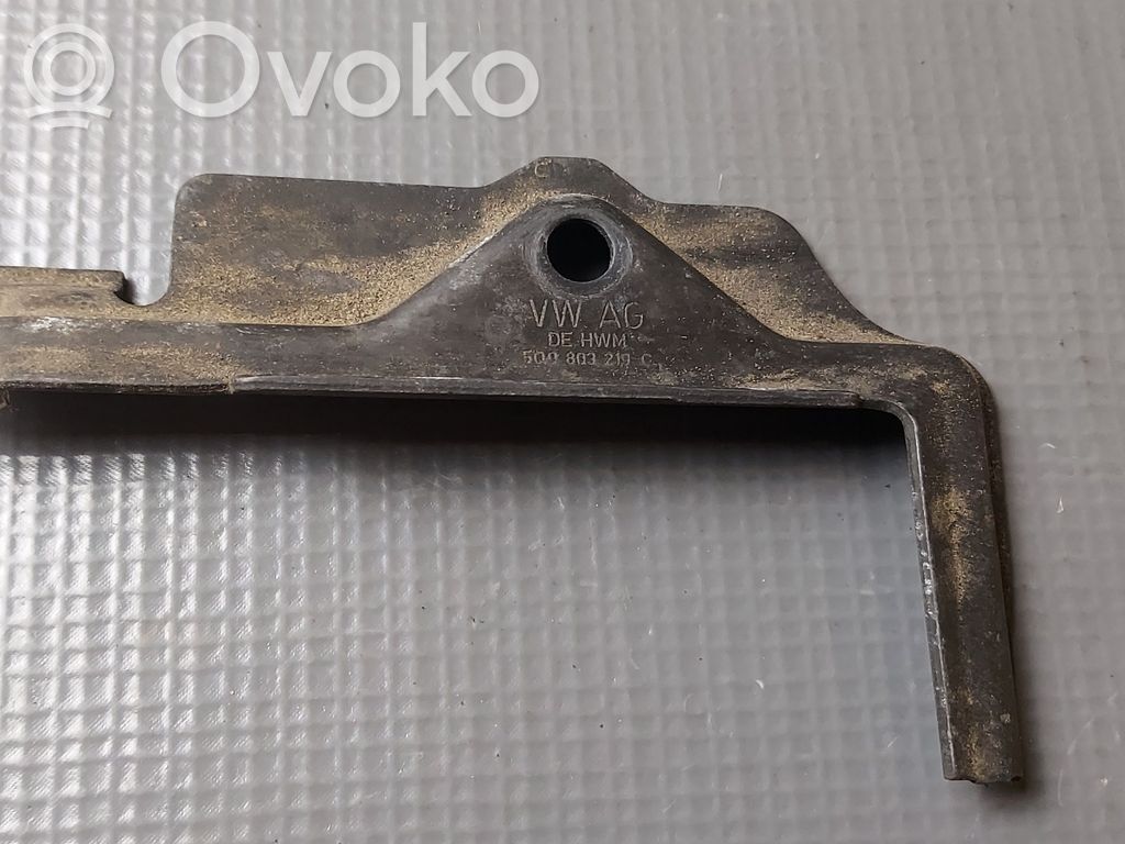 Volkswagen PASSAT B8 Battery bracket 