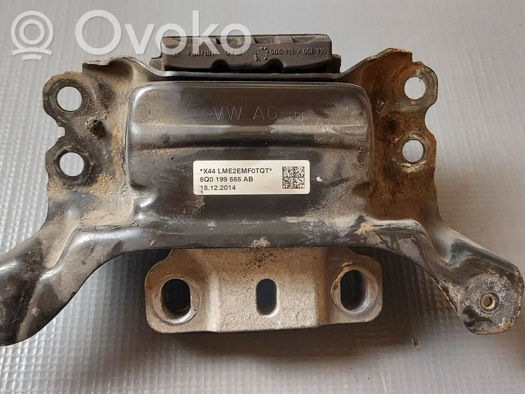 Volkswagen PASSAT B8 Gearbox mount 