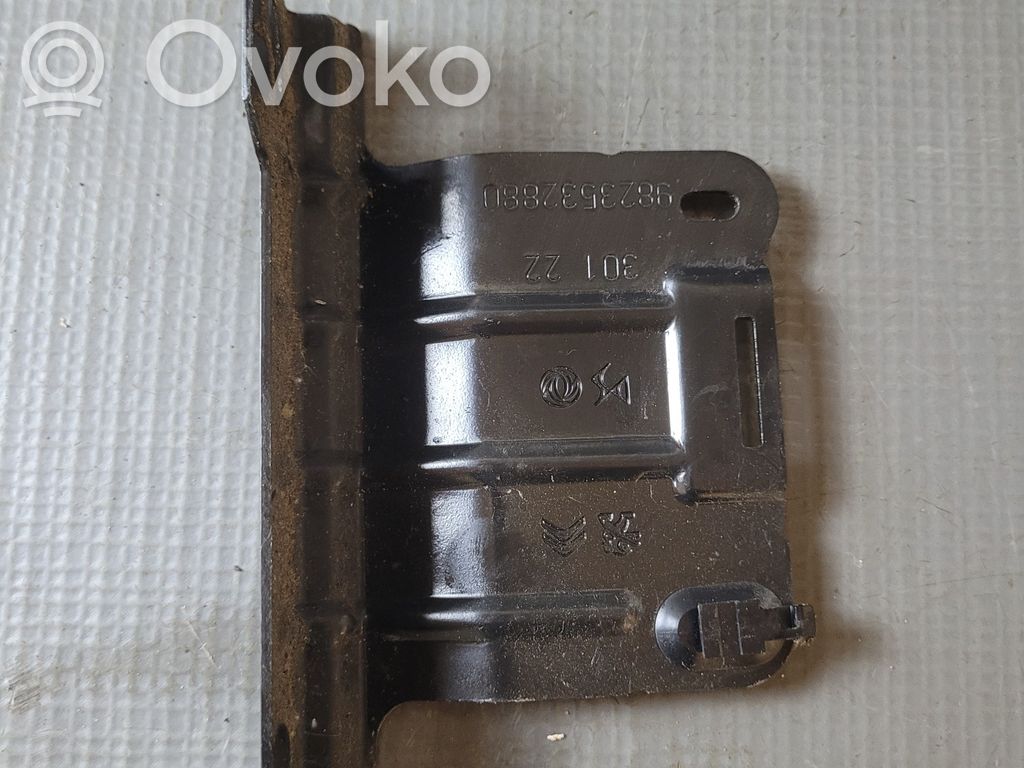 Peugeot 208 II Other engine bay part 