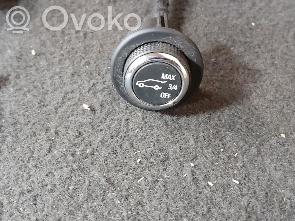 Buick Encore GX I Tailgate opening switch 