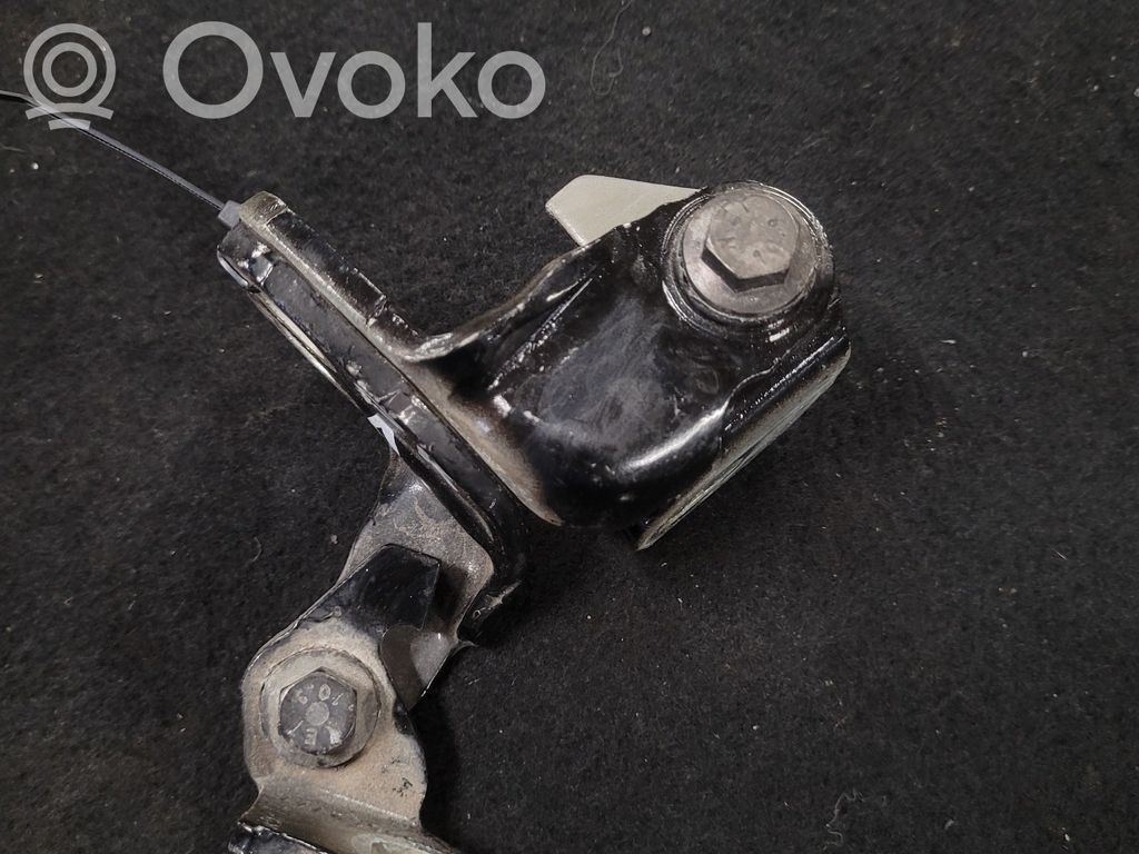 Jeep Cherokee Front door upper hinge 
