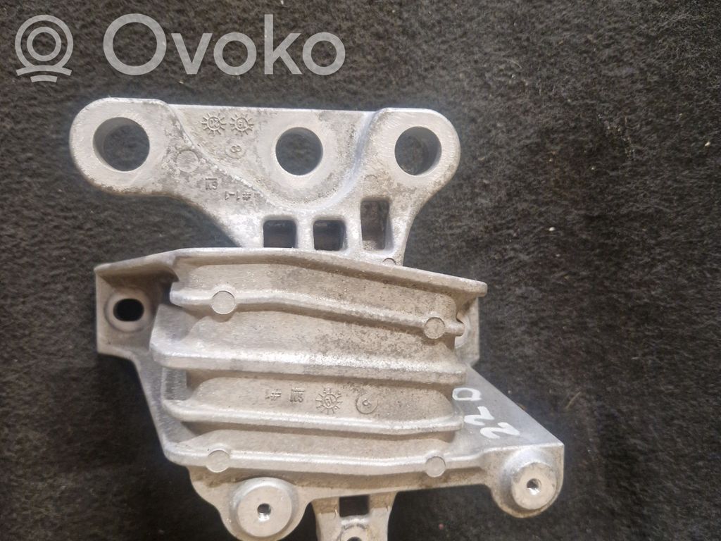Engine mounting bracket   3411