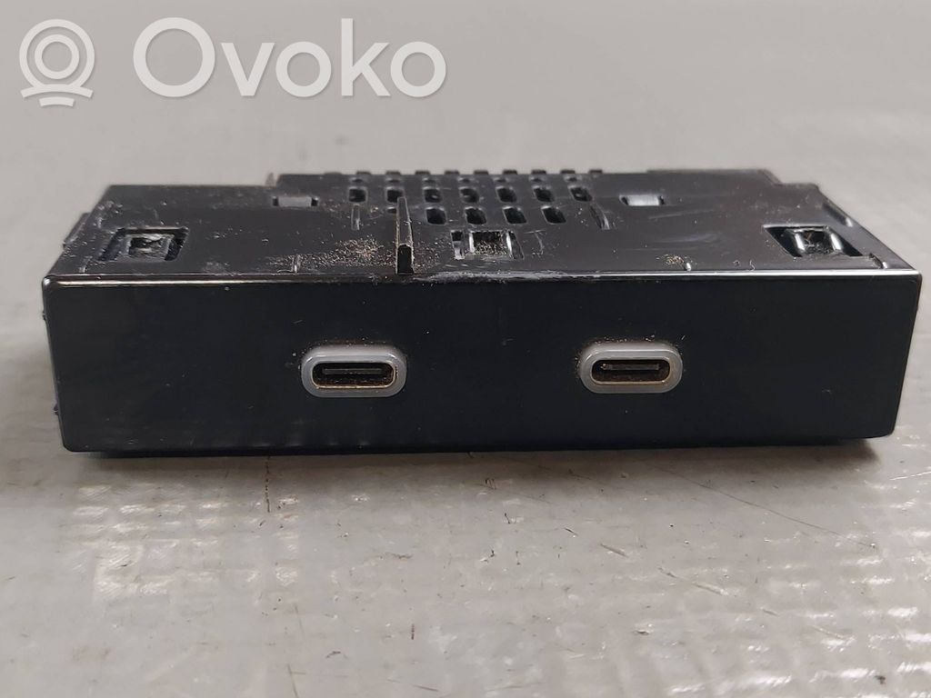 Skoda Octavia Mk4 Enchufe conector USB 