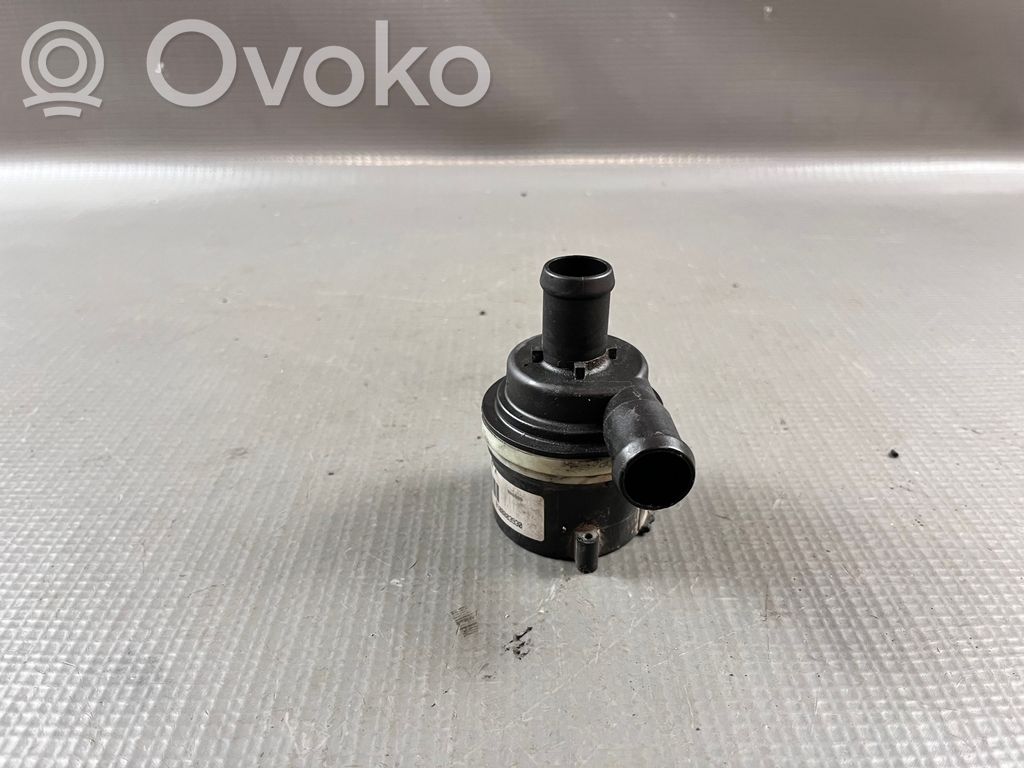 Volkswagen Touareg II Electric auxiliary coolant/water pump 