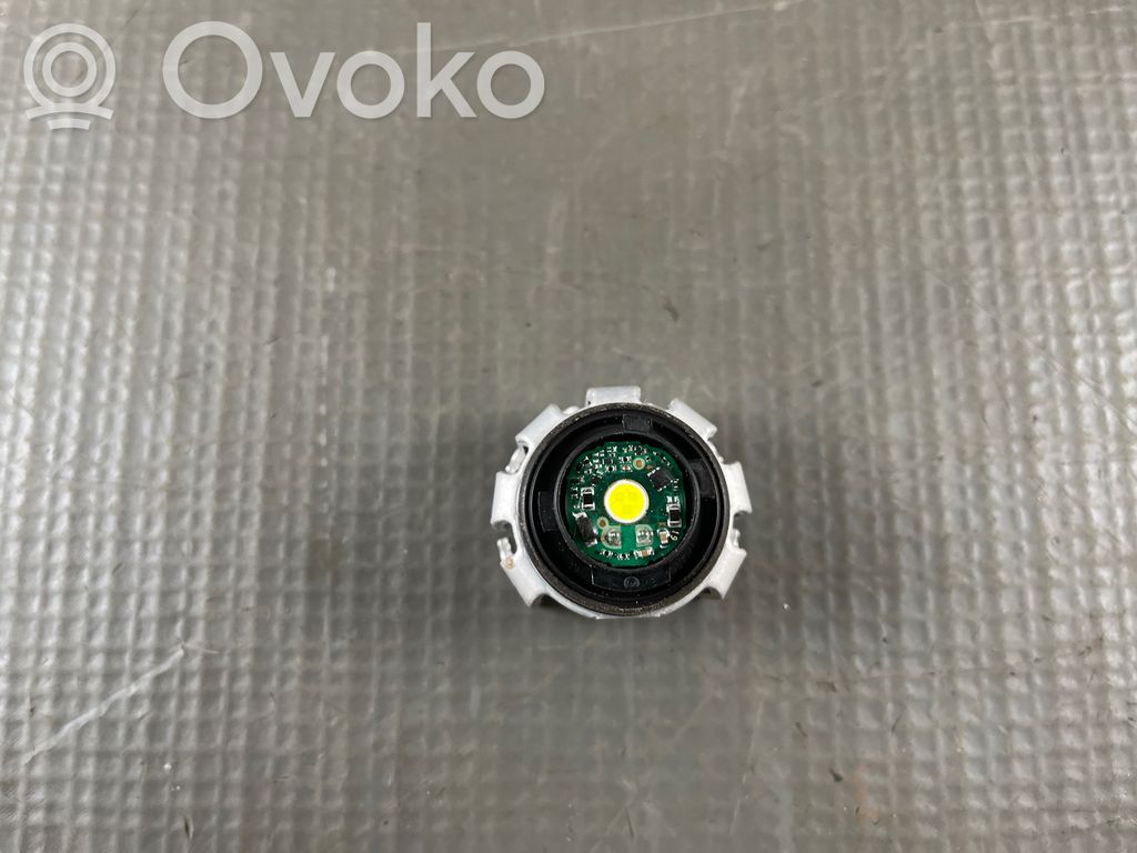 Toyota Yaris Cross Priekinio žibinto lemputė 