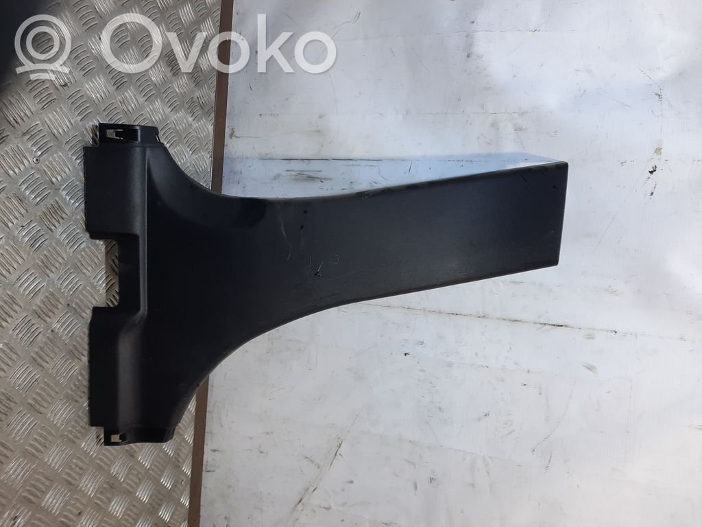 (B) pillar trim (bottom)   7211A005