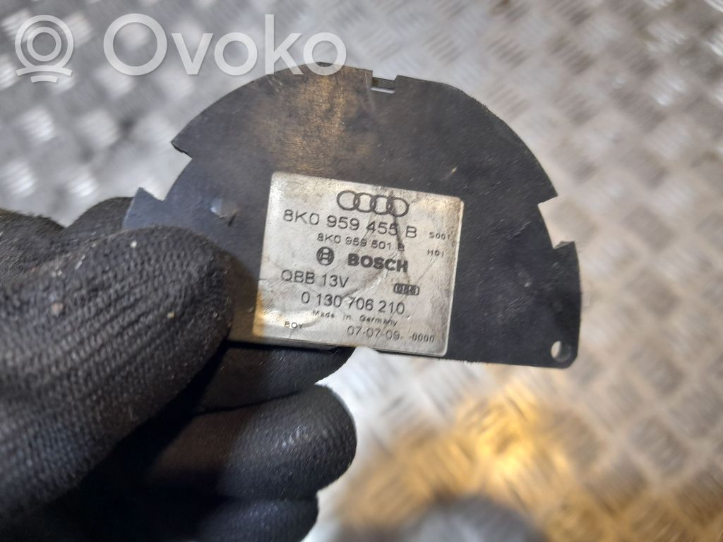 Audi A4 S4 B8 8K Cita veida dzinēja nodalījuma detaļa 