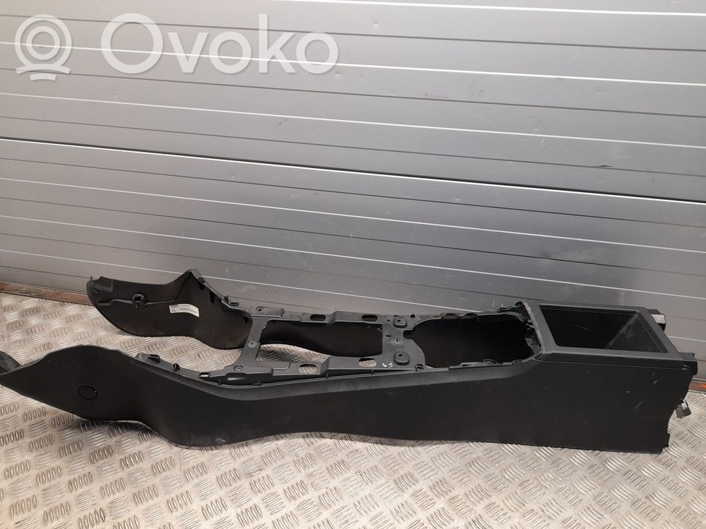 Audi Q3 F3 Consola central 