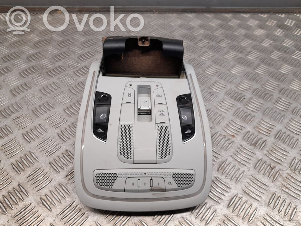 Audi A8 S8 D4 4H Światło fotela przedniego 
