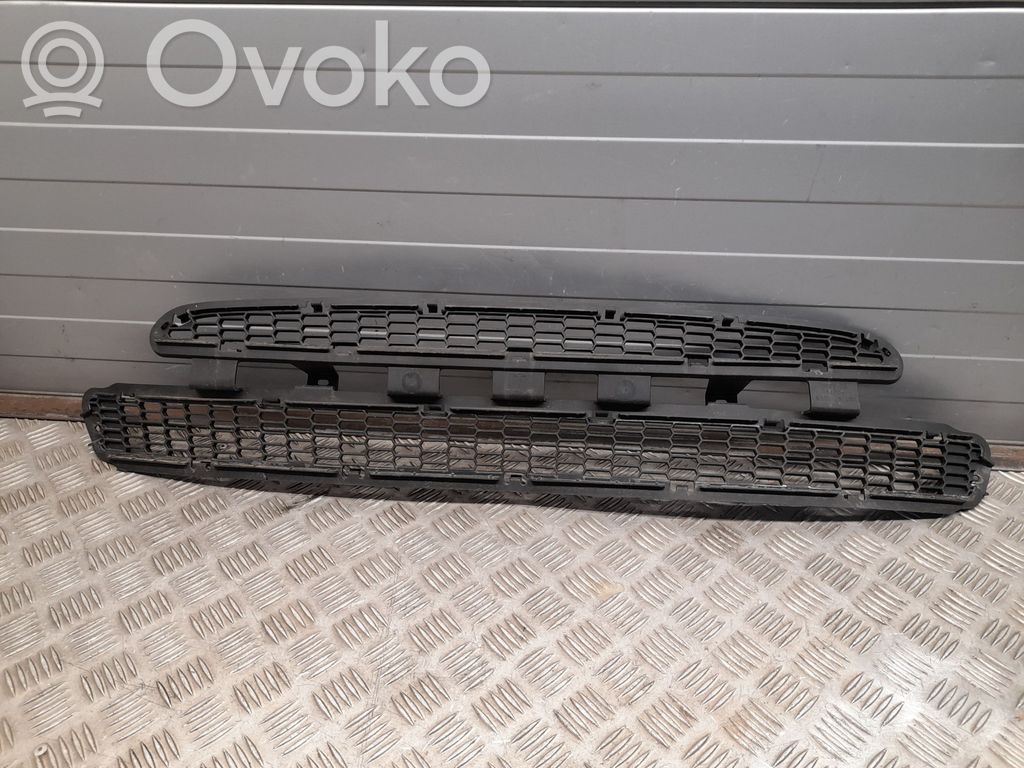 Front bumper lower grill   6008159