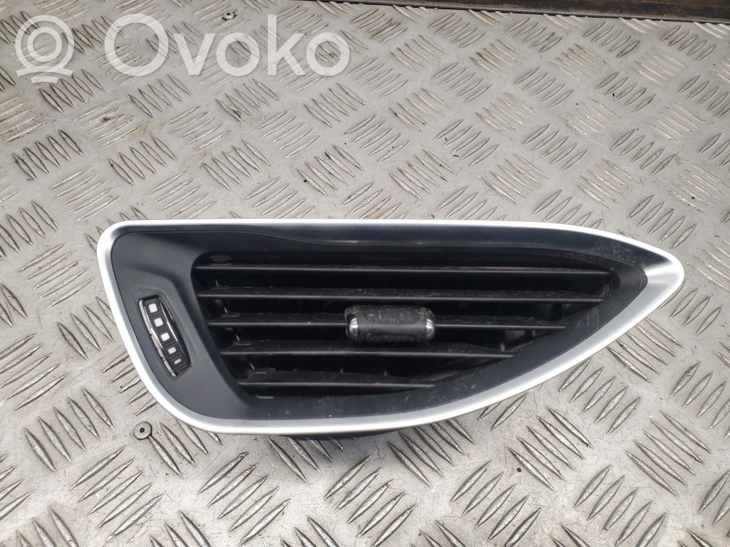 Chrysler Pacifica Boczna kratka nawiewu deski rozdzielczej 