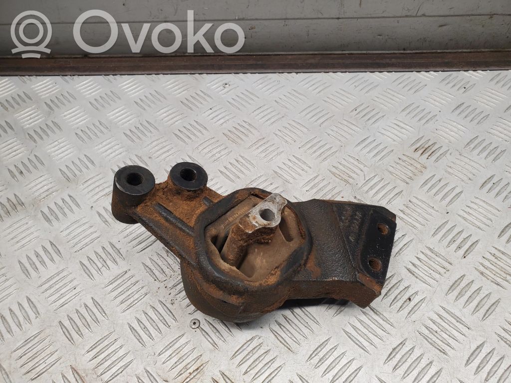 Dodge RAM Wspornik / Mocowanie silnika 