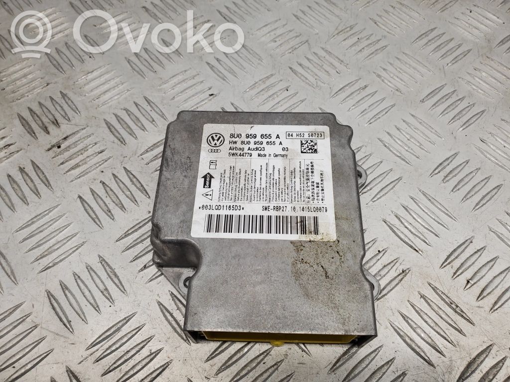 Audi Q3 8U Airbag control unit/module 
