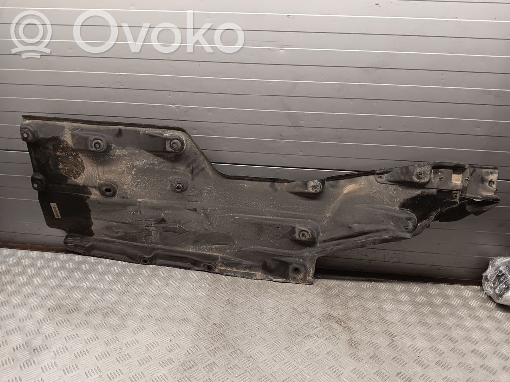 Chrysler Pacifica Placa protectora del centro/medio 