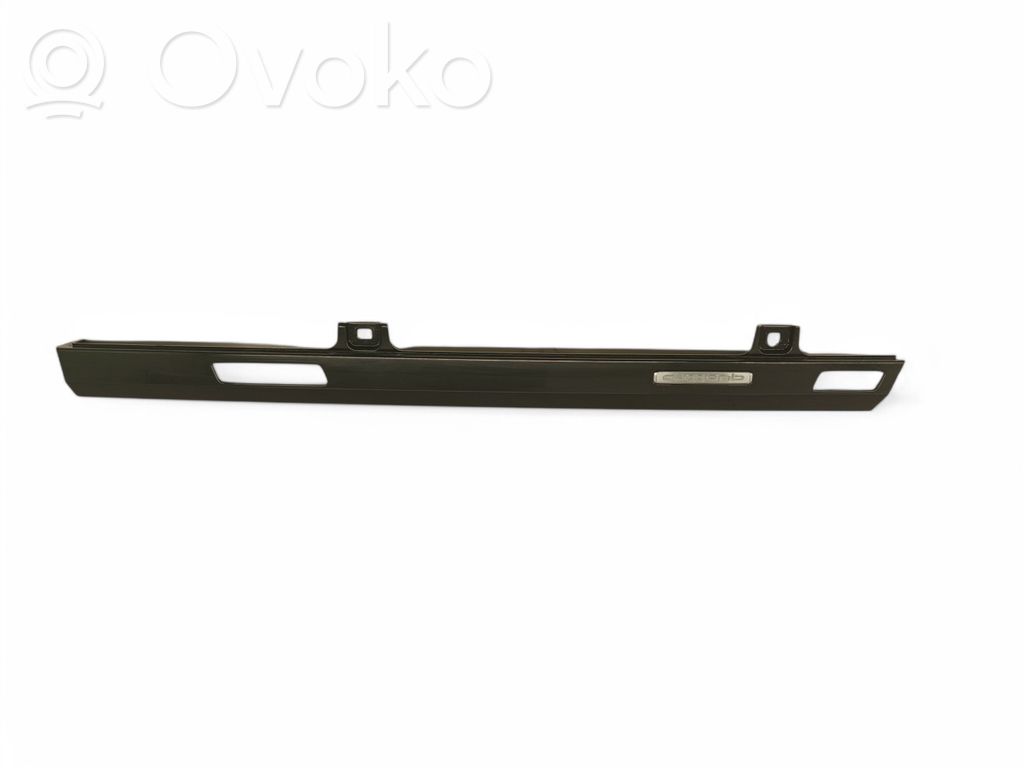 Panel trim   4M1853242