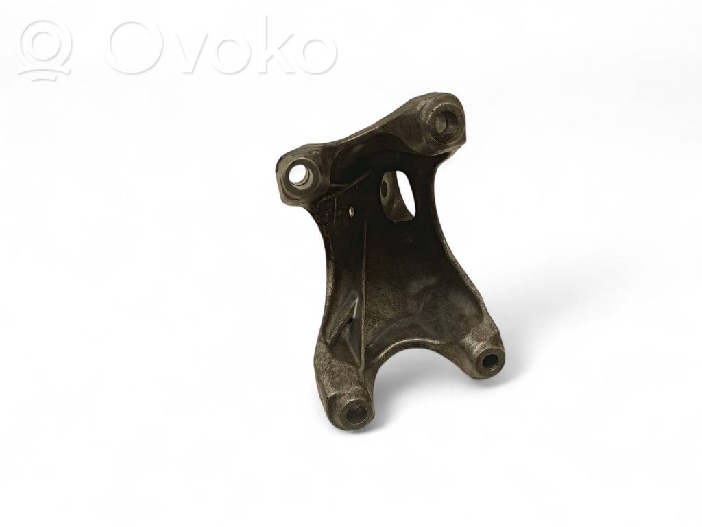Audi Q7 4M Engine mounting bracket 