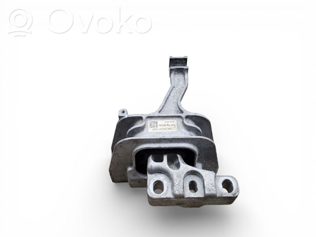 Audi A3 S3 8V Engine mount bracket 