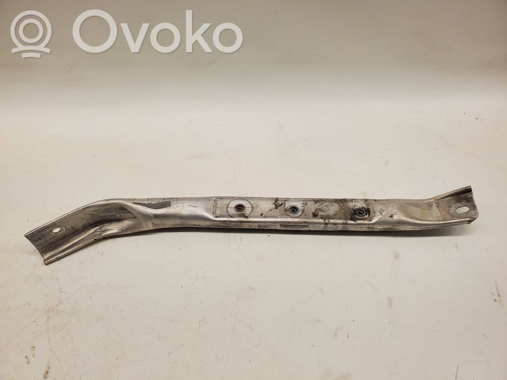 Ford Explorer VI Muu moottoritilan osa 