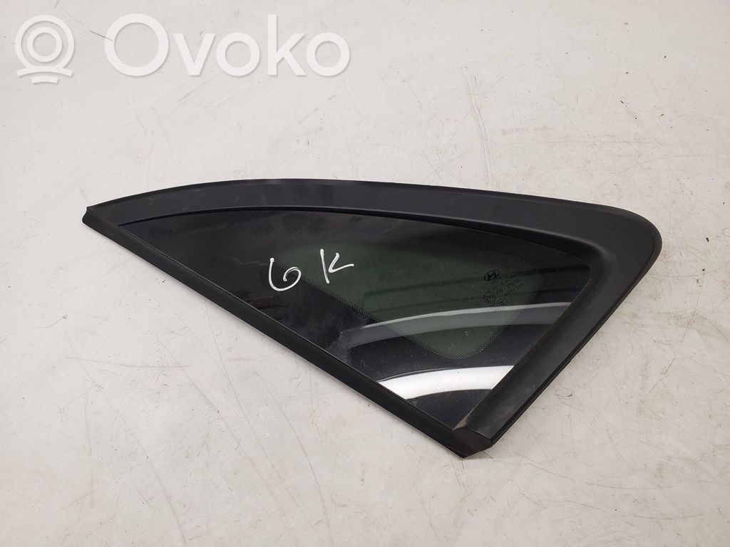 Hyundai Kona I Geam lateral spate 