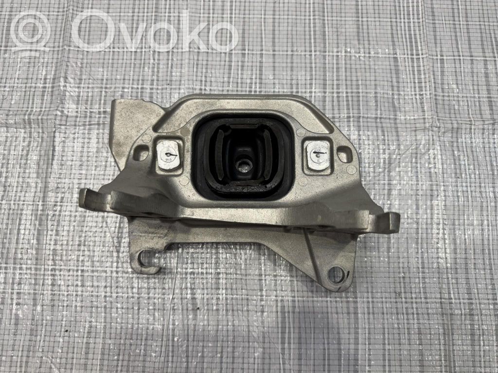 Renault Kangoo II Engine mount vacuum valve 