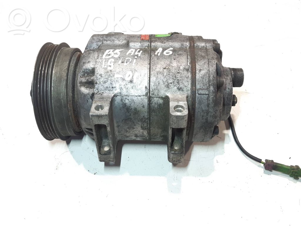 Audi A4 S4 B5 8D Kompresor / Sprężarka klimatyzacji A/C 