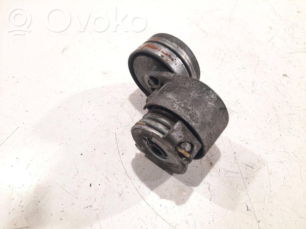 Opel Vivaro Diržo įtempėjas 