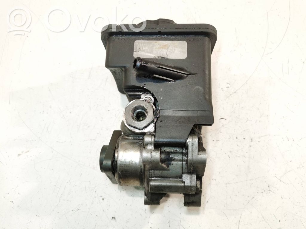 Power steering pump