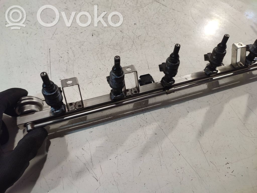 BMW 5 E39 Fuel injectors set 