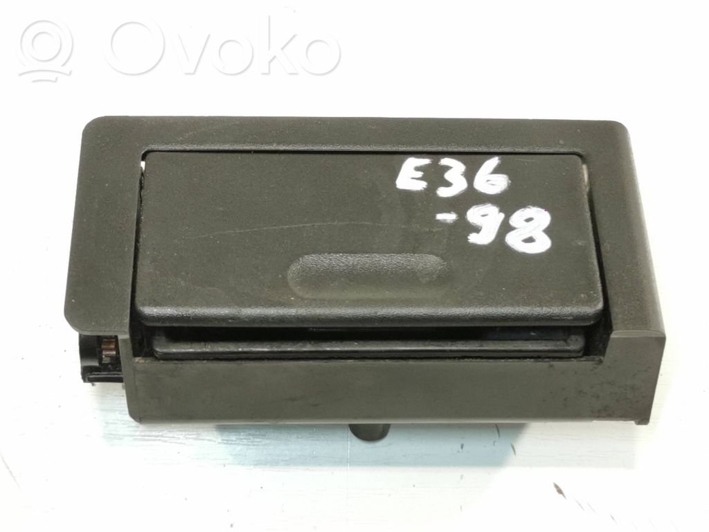 BMW 3 E36 Pelnutrauks (priekšā) 