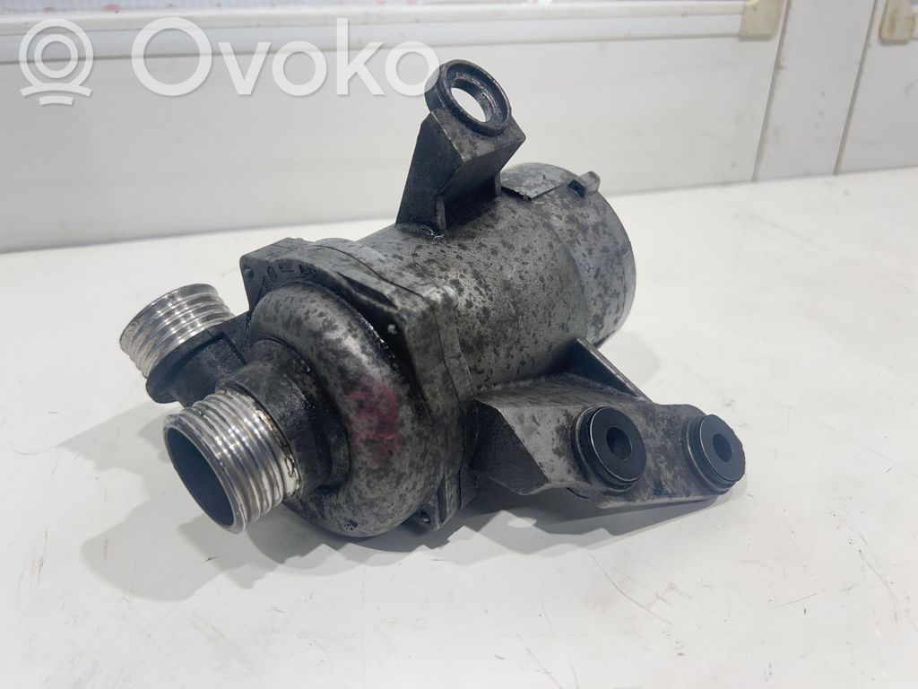 Water pump   304454310