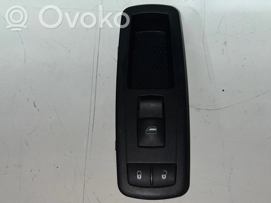 Chrysler Voyager Electric window control switch 