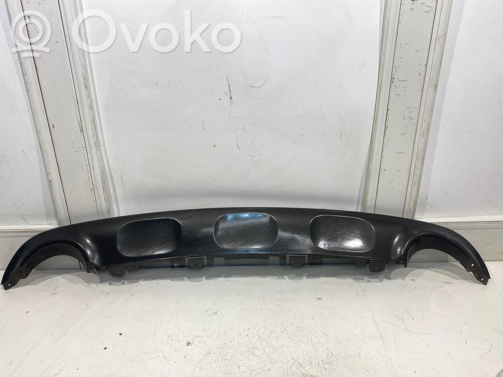 Hyundai Santa Fe Moldura inferior del parachoques trasero 