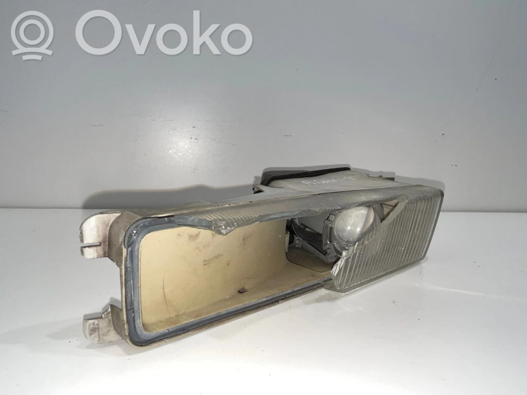 Audi 80 90 S2 B4 Światło przeciwmgłowe przednie 