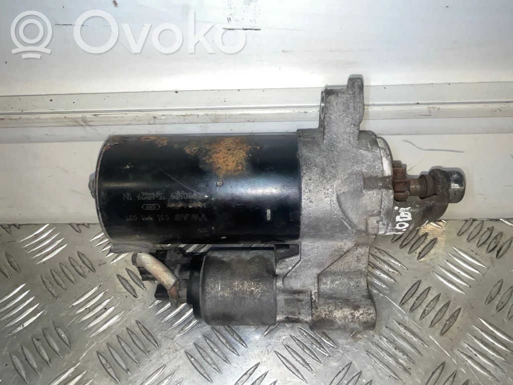 Audi A4 S4 B8 8K Rozrusznik 