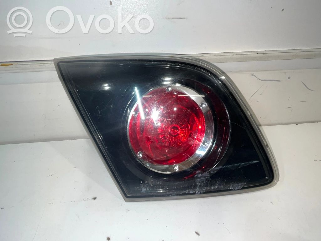 Mazda 3 I Lampy tylnej klapy bagażnika 