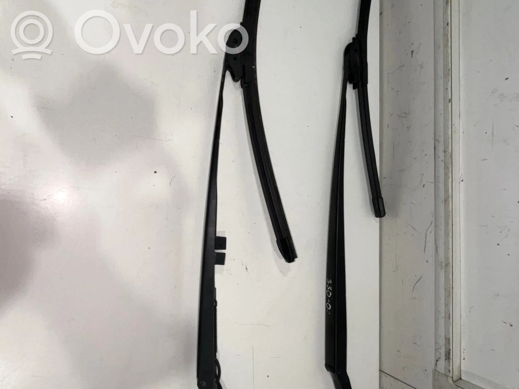 Headlight wiper blade set   7007128,7003931