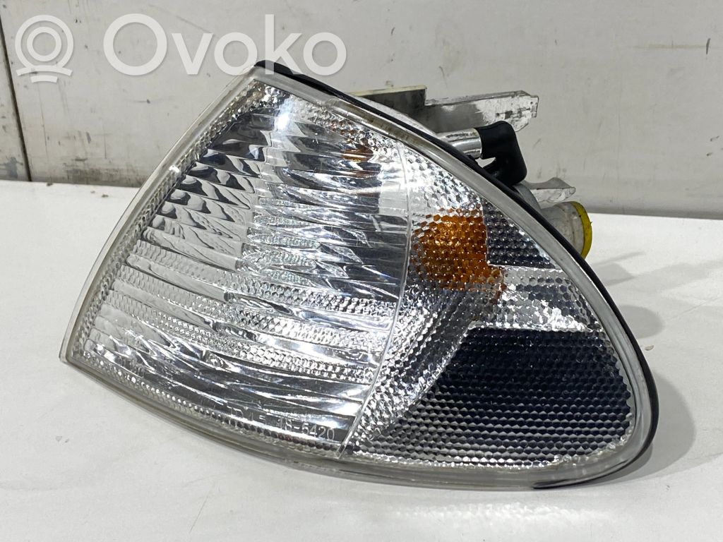 BMW 3 E46 Front indicator light 