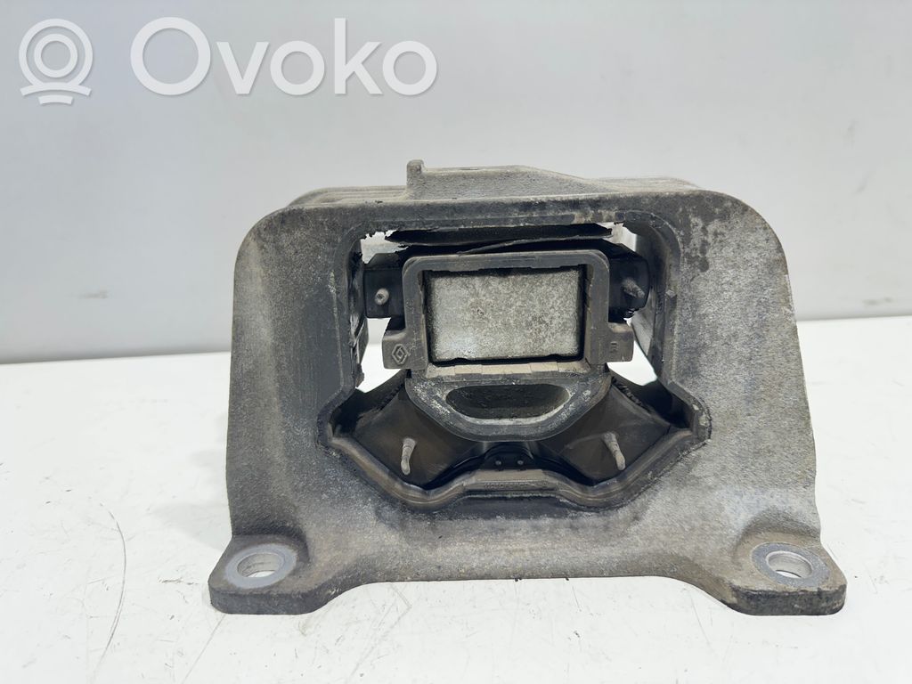 Renault Master III Engine mount bracket 