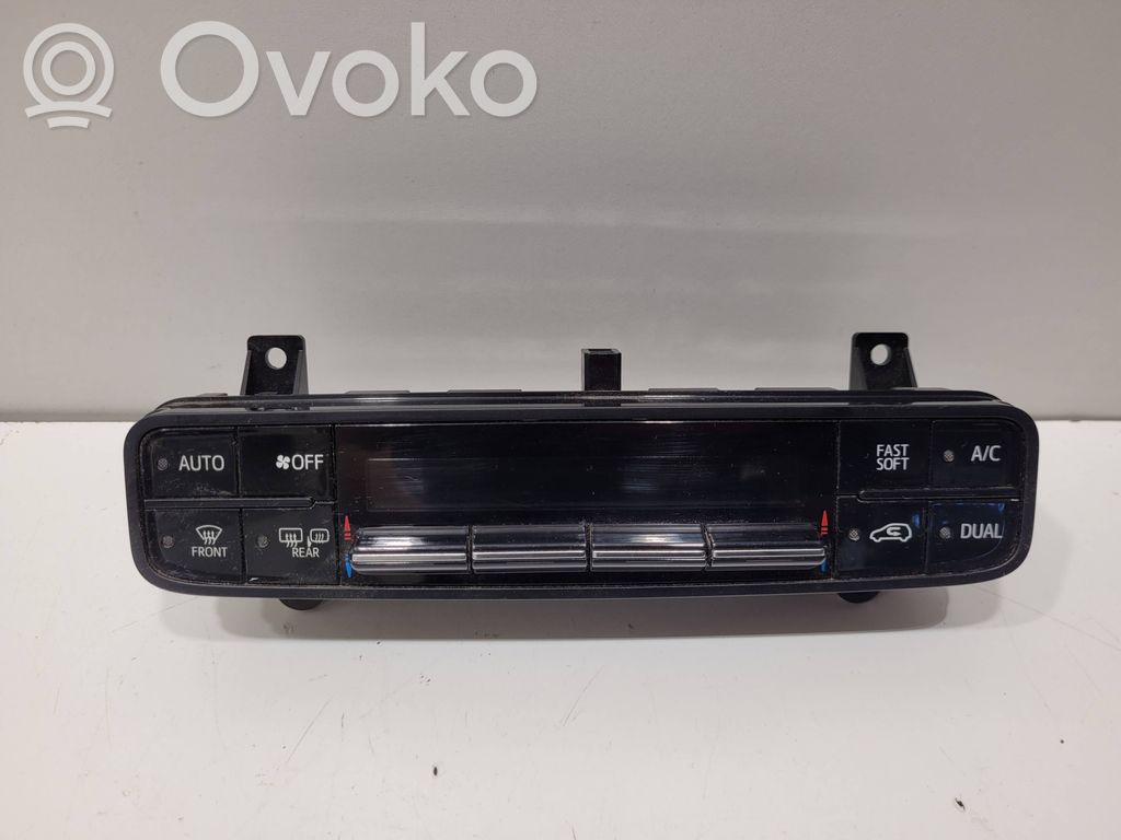 Toyota Auris E180 Climate control unit 