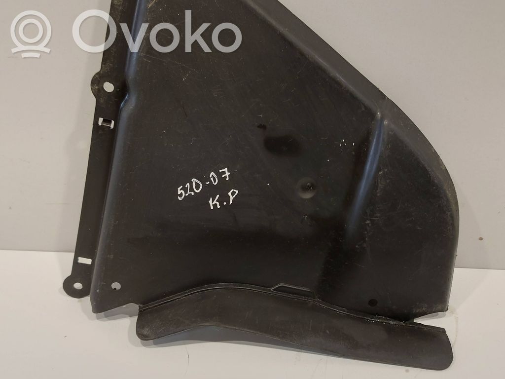 BMW 5 E60 E61 Alte piese de sub caroserie 
