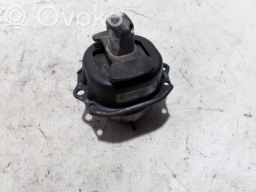 BMW X5 E70 Engine mount bracket 