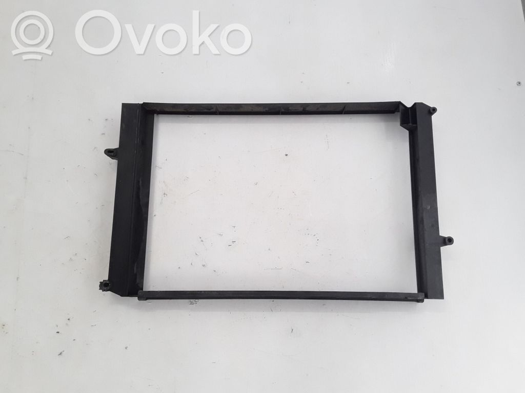 Volvo V70 Radiatoriaus (-ių) laikiklis/ kronšteinas 