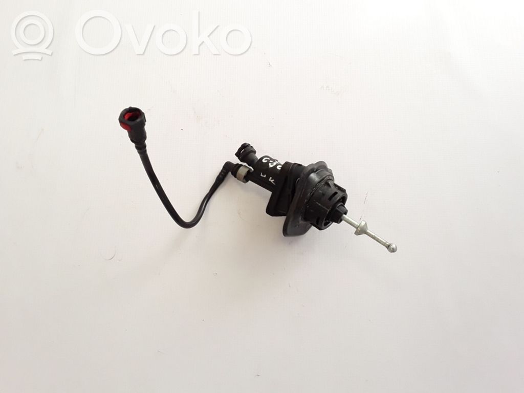 Volvo C30 Kytkimen apusylinteri 