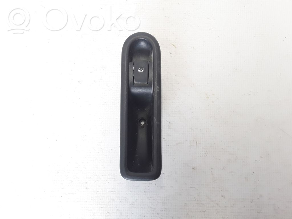 Renault Clio III Electric window control switch 